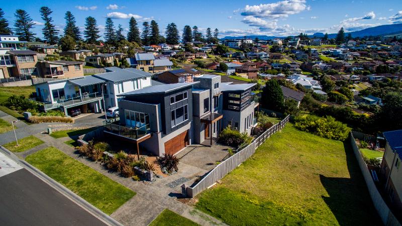 Aerial photography, drone photography by Air Appeal