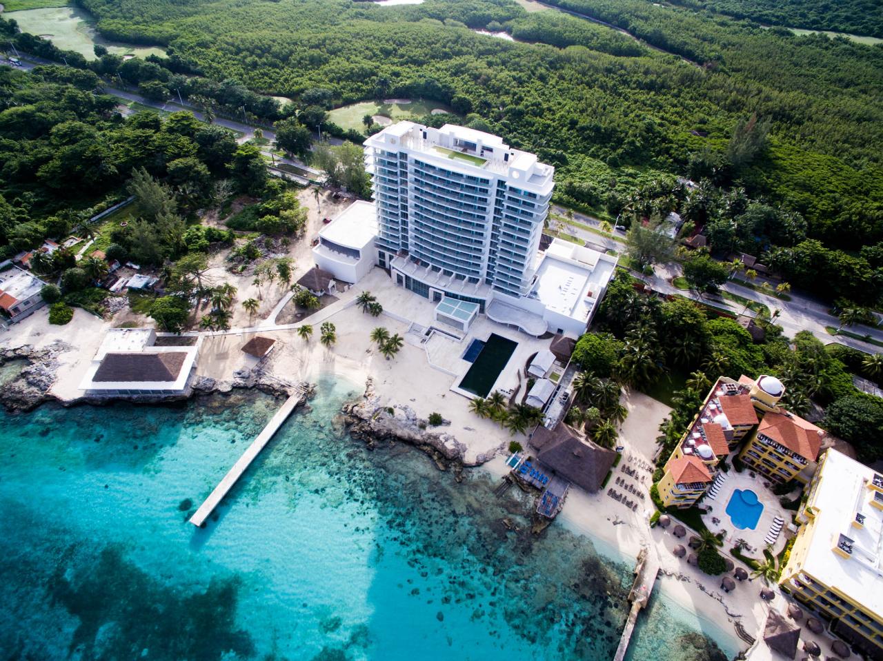 Aerial photography, drone photography by Droneography