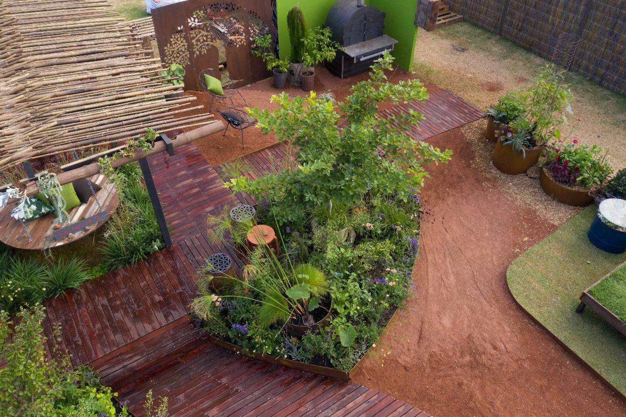 Filming a show garden @ the Perth Garden Festival