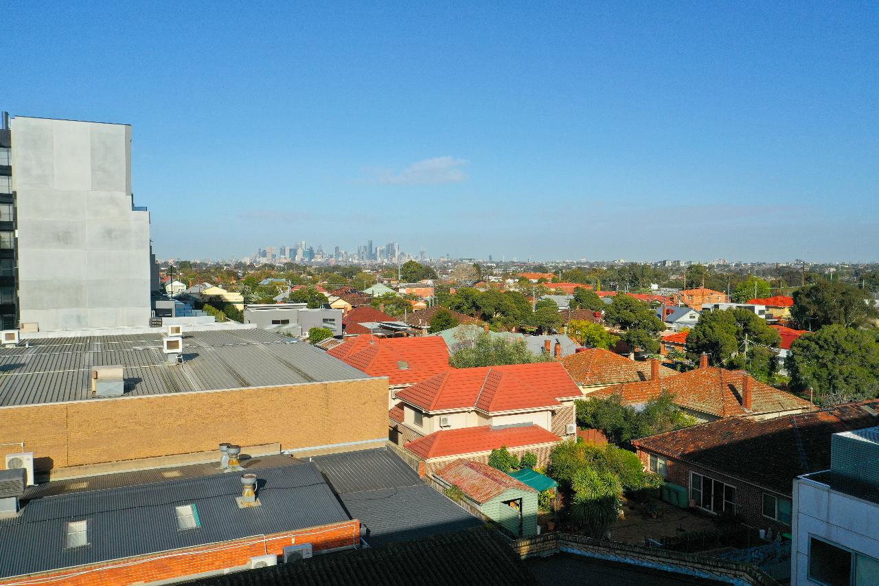 Real Estate - Unit in Preston, Victoria