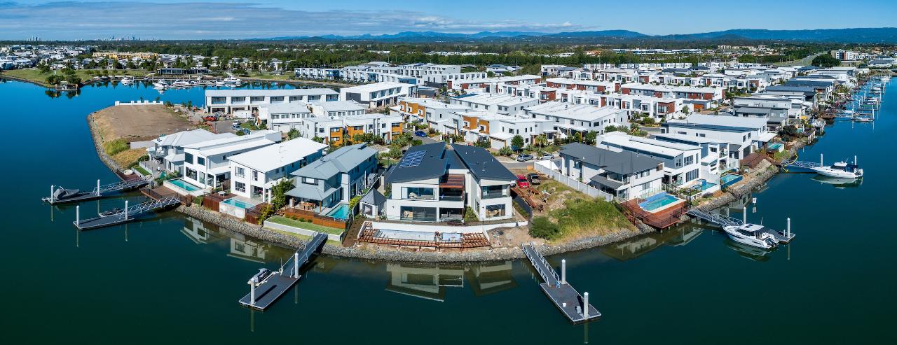 Aerial photography, drone photography by Risen Film