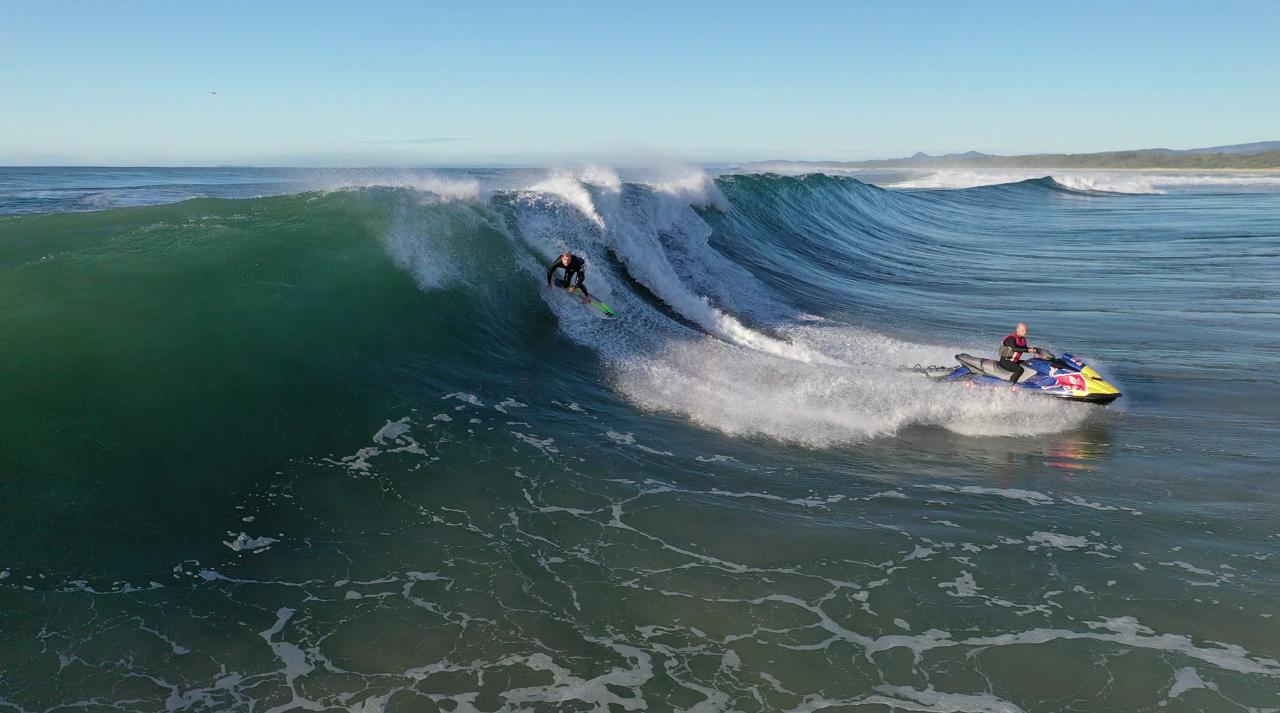 Flying with Mick Fanning on the Tweed Coast, NSW 2020 for 7NEWS