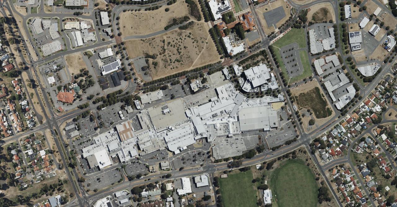 Shopping Center Roof Inspection