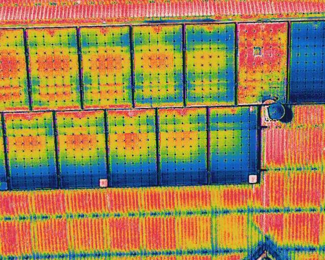 Rapid identification of faulty PV solar panels