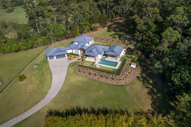 Aerial photography, drone photography by Platinum Drones